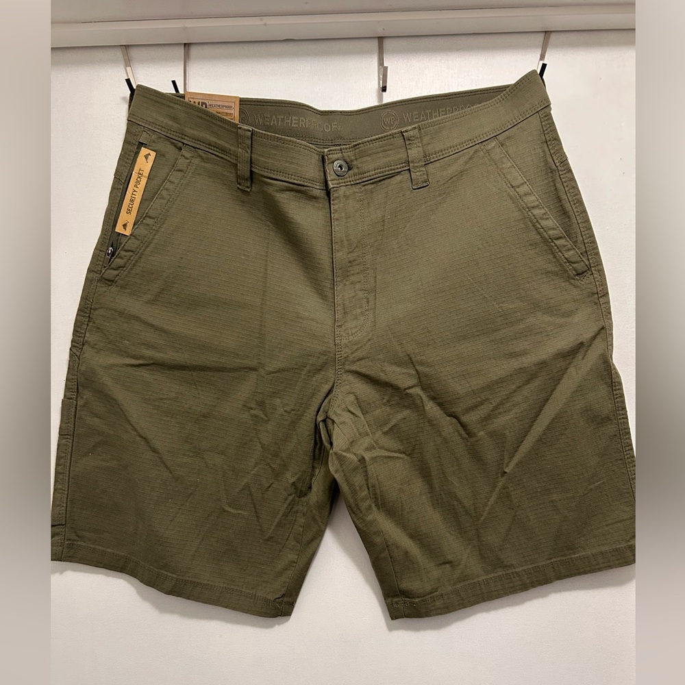 Weatherproof Men's Green Cargo Shorts